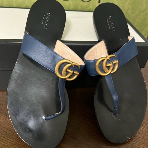 Sandals Gucci blue size 37 1/2 beautiful. But I just get more space on my closet - Picture 1 of 5